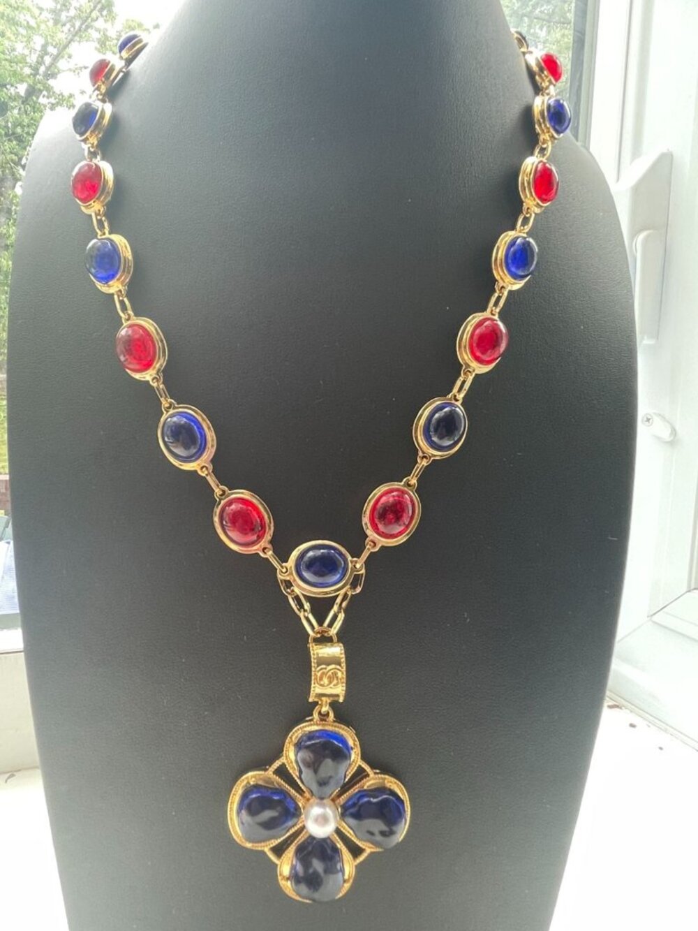 Vtg Gripoix Style Gold-Tone Red & Blue Poured Glass Maltese Cross Pendant Neckla